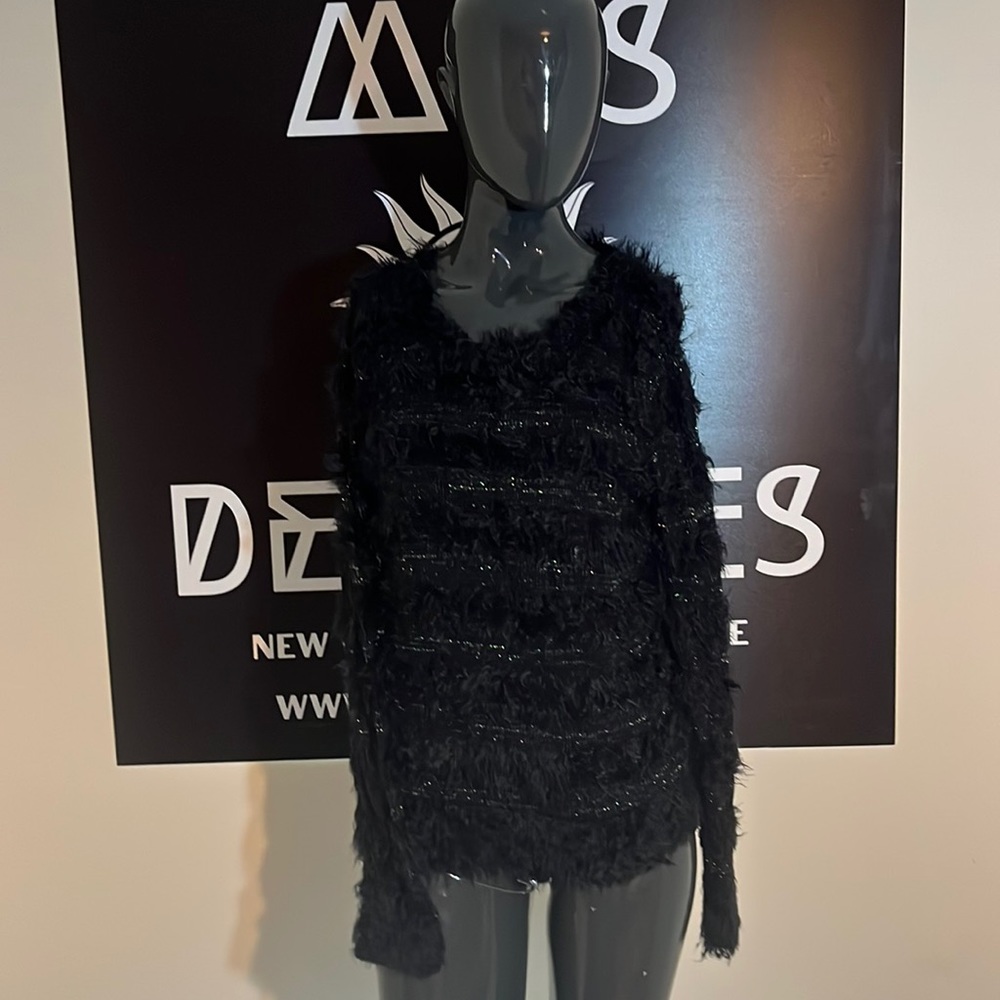 Black fluffy jumper size 12 - Picture 1 of 7